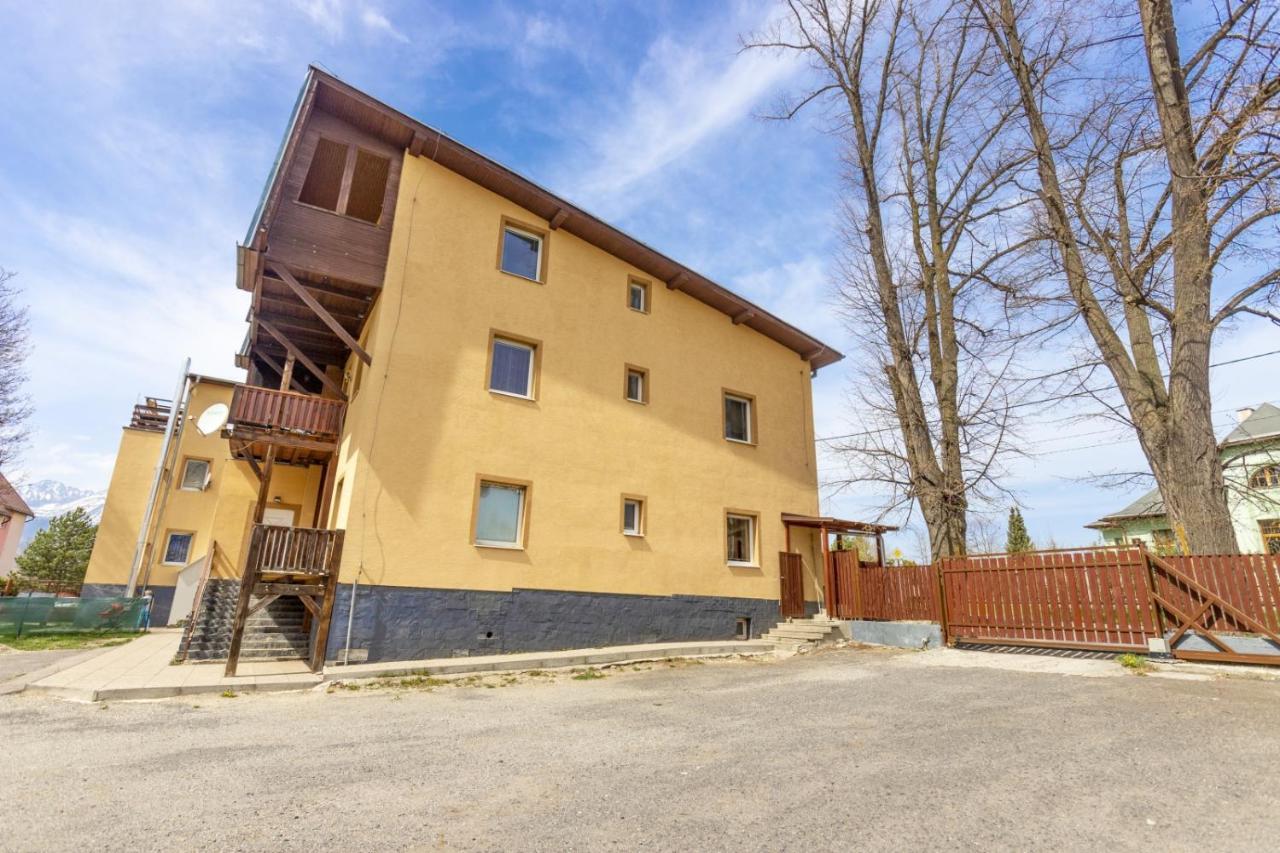 Apartman Hugo Veľký Slavkov Exterior foto