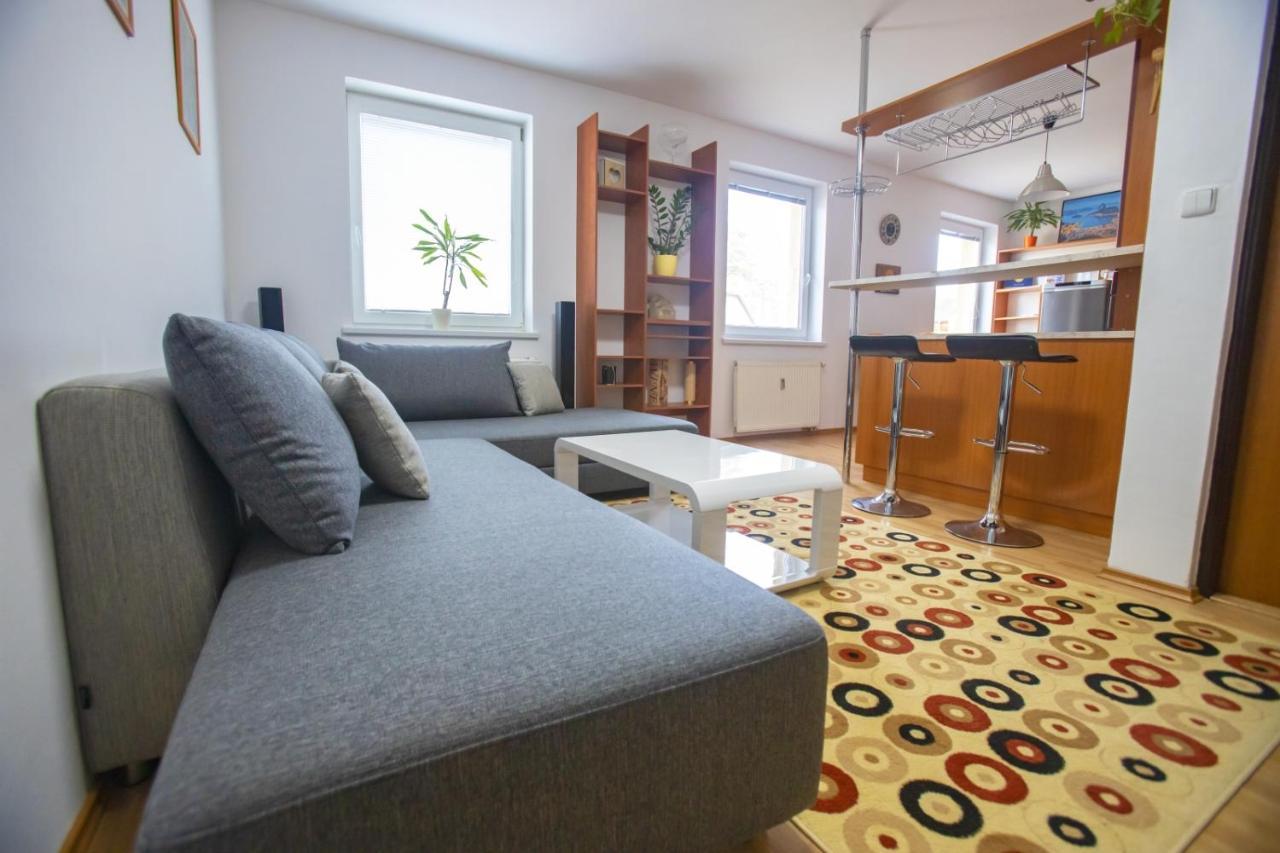 Apartman Hugo Veľký Slavkov Exterior foto